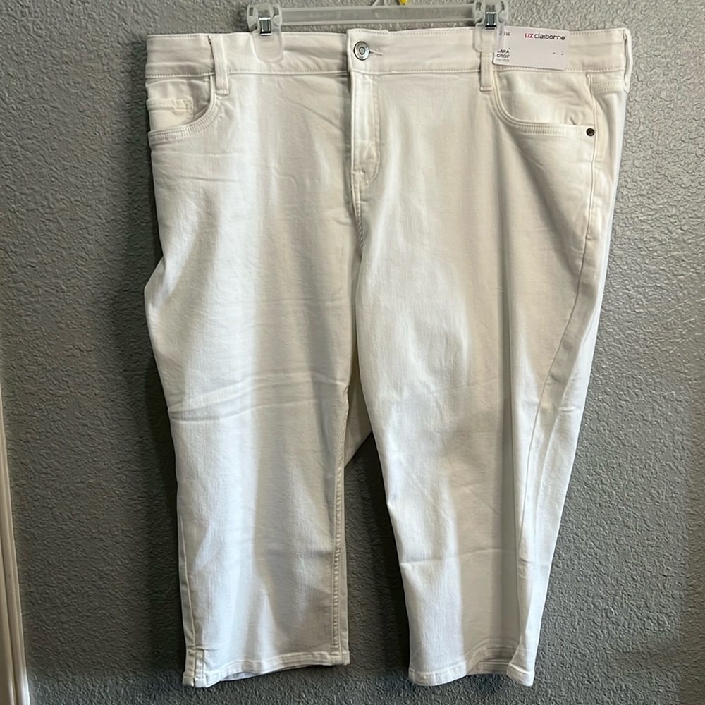 Liz Claiborne White Sara Crop Capri Denim NWT Size 20W